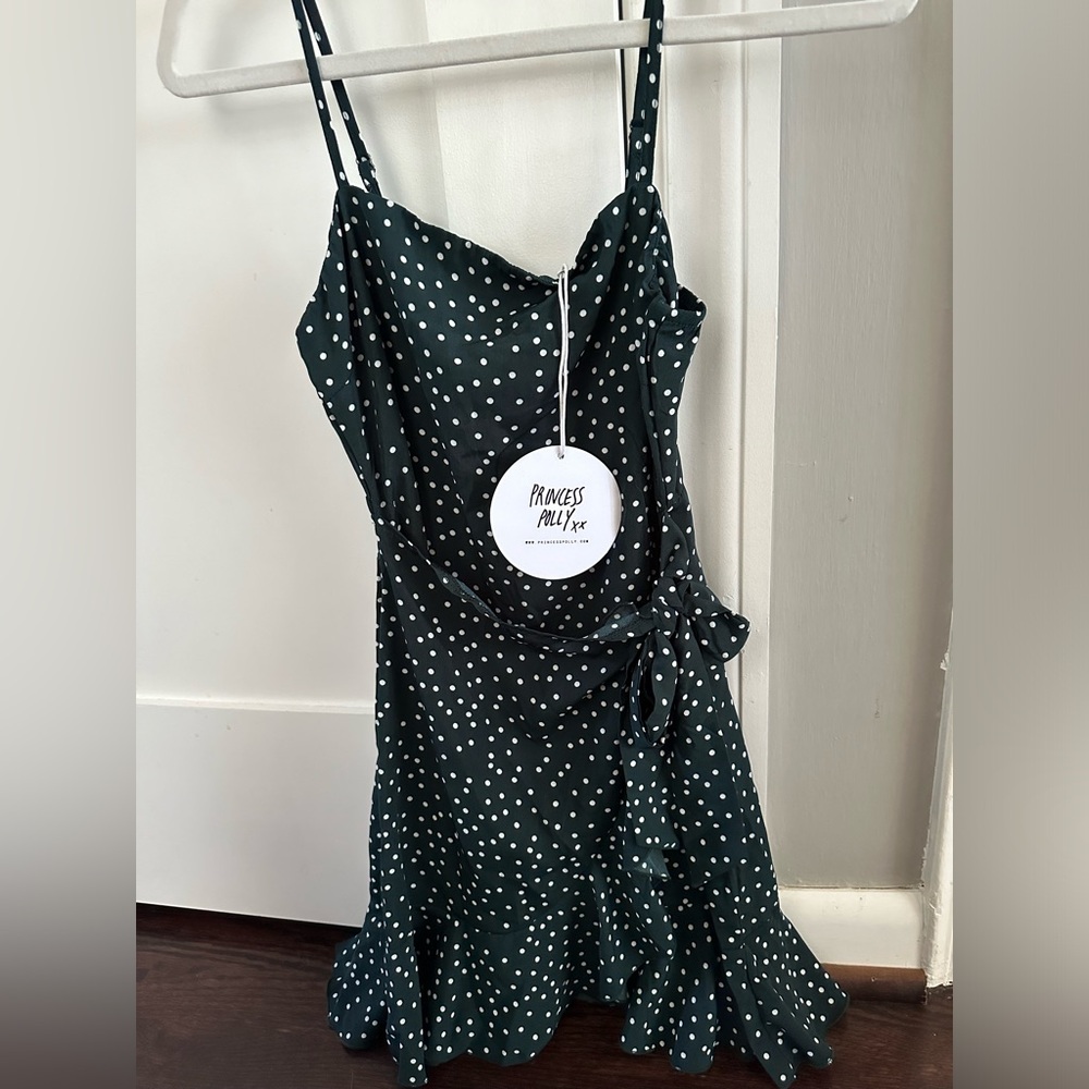 Princess Polly green and white polkadot dress size 4